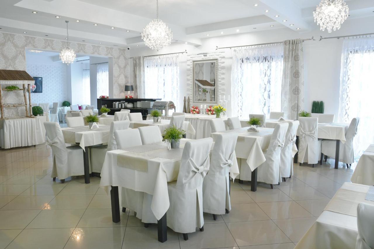 Delfin Międzywodzie Exterior foto